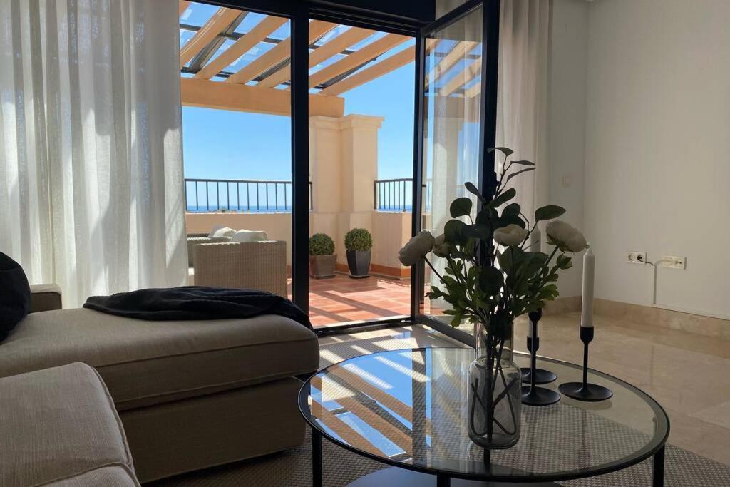 Apartmán Penthouse With Sea Views In Marbella Exteriér fotografie