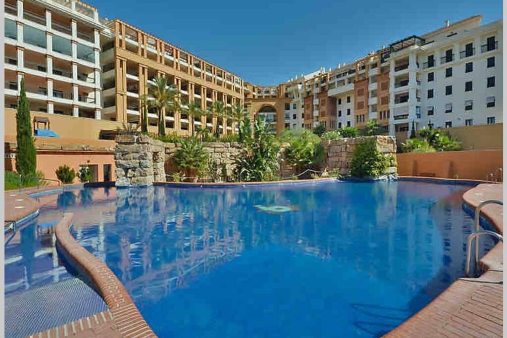 Apartmán Penthouse With Sea Views In Marbella Exteriér fotografie
